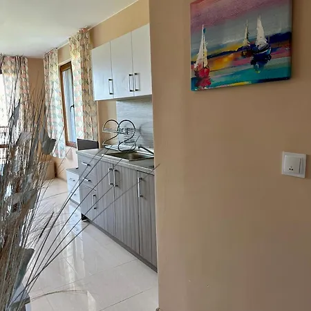 Кастро Апарт Apartmán *